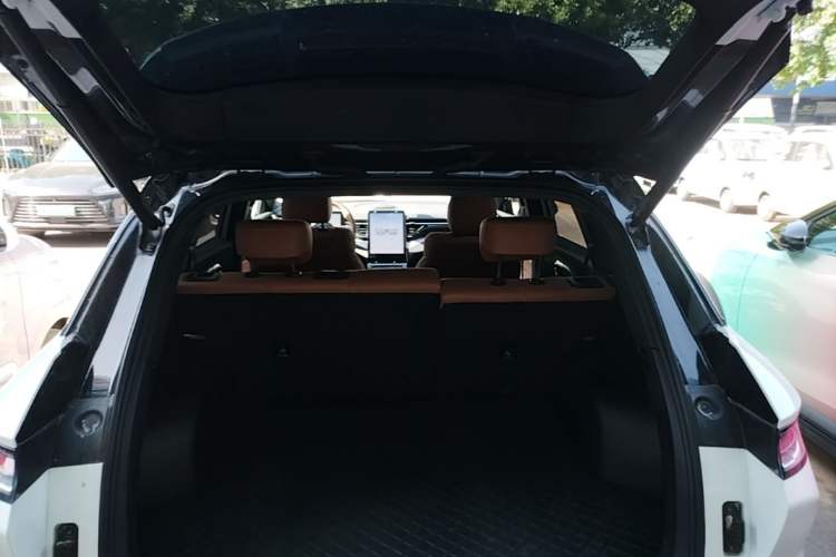 Used Bestune Yueyi 07 2025 210km Leisure Edition Trunk