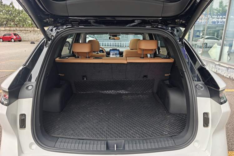 Used Bestune Yueyi 07 2025 210km Leisure Edition Trunk