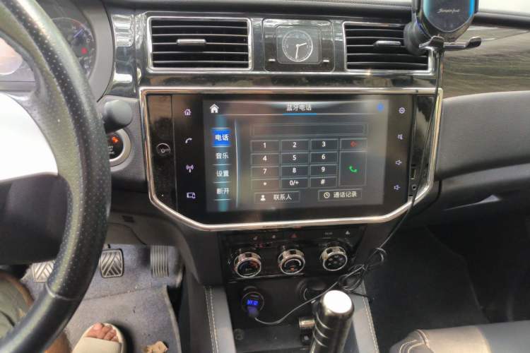 Used Bisu M3 2017 1.5L Luxury Model Audio And AC Panel