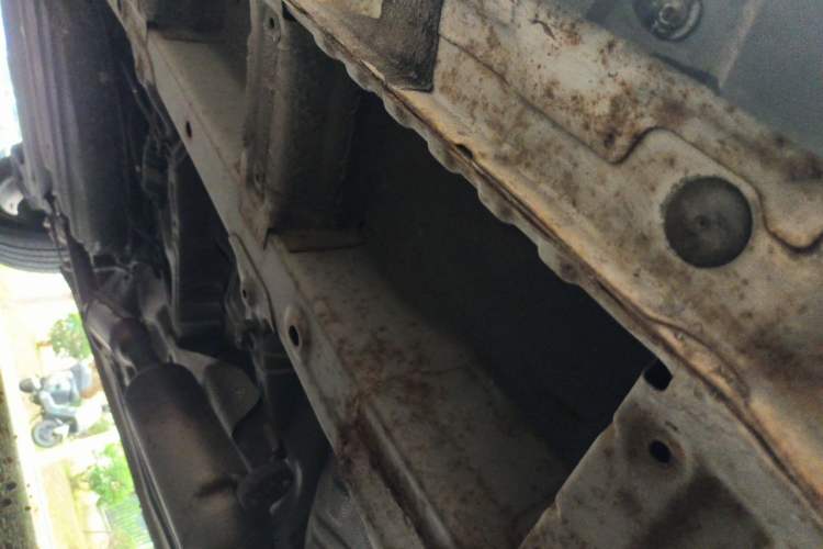 Used Bisu M3 2017 1.5L Luxury Model Chassis Front Right