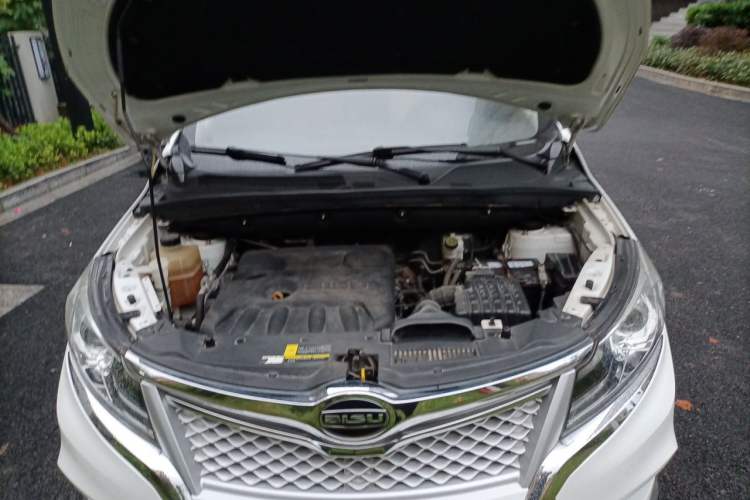Used Bisu M3 2017 1.5L Luxury Model Engine Bay