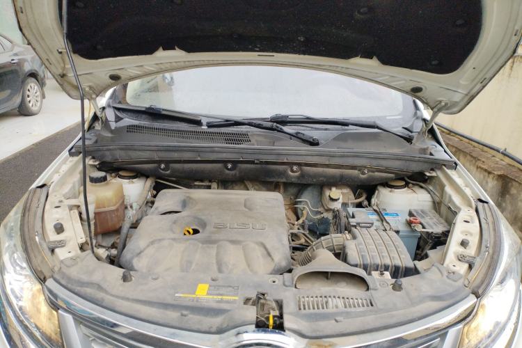 Used Bisu M3 2017 1.5L Luxury Model Engine Bay
