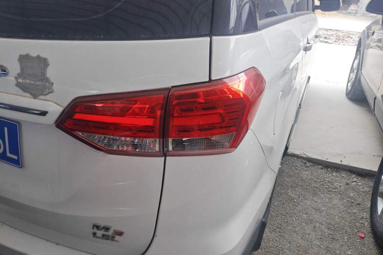Used Bisu M3 2017 1.5L Luxury Model Exterior 3