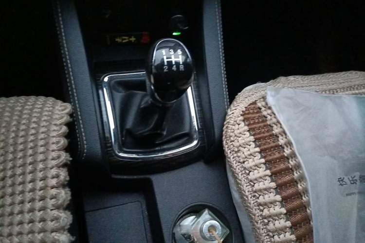 Used Bisu M3 2017 1.5L Luxury Model Gear Lever