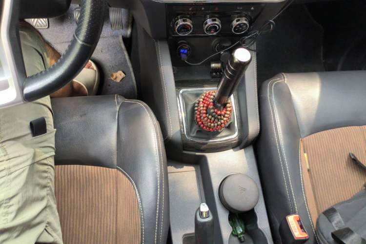 Used Bisu M3 2017 1.5L Luxury Model Gear Lever