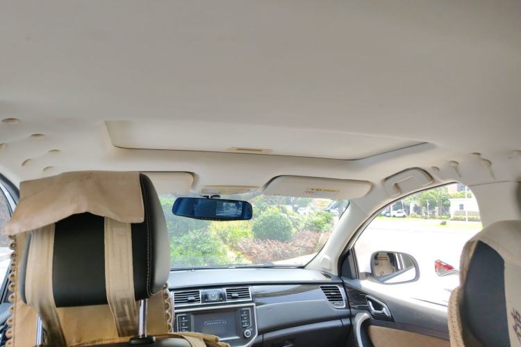 Used Bisu M3 2017 1.5L Luxury Model Headliner