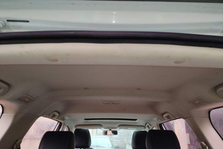 Used Bisu M3 2017 1.5L Luxury Model Headliner