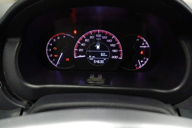 Used Bisu M3 2017 1.5L Luxury Model Odometer Close Up