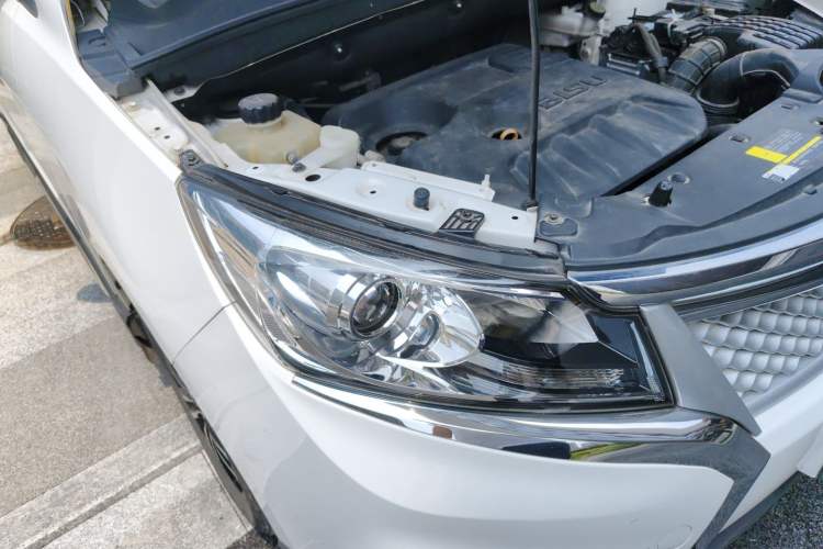 Used Bisu M3 2017 1.5L Luxury Model Right Front Headlight