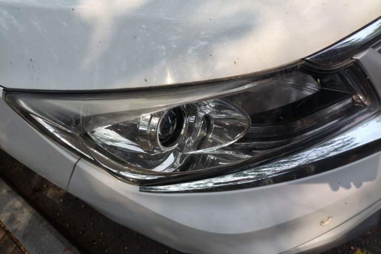 Used Bisu M3 2017 1.5L Luxury Model Right Front Headlight
