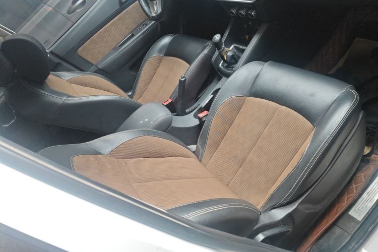 Used Bisu M3 2017 1.5L Luxury Model Right Front Seat