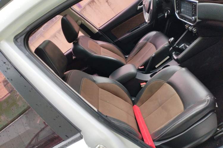 Used Bisu M3 2017 1.5L Luxury Model Right Front Seat