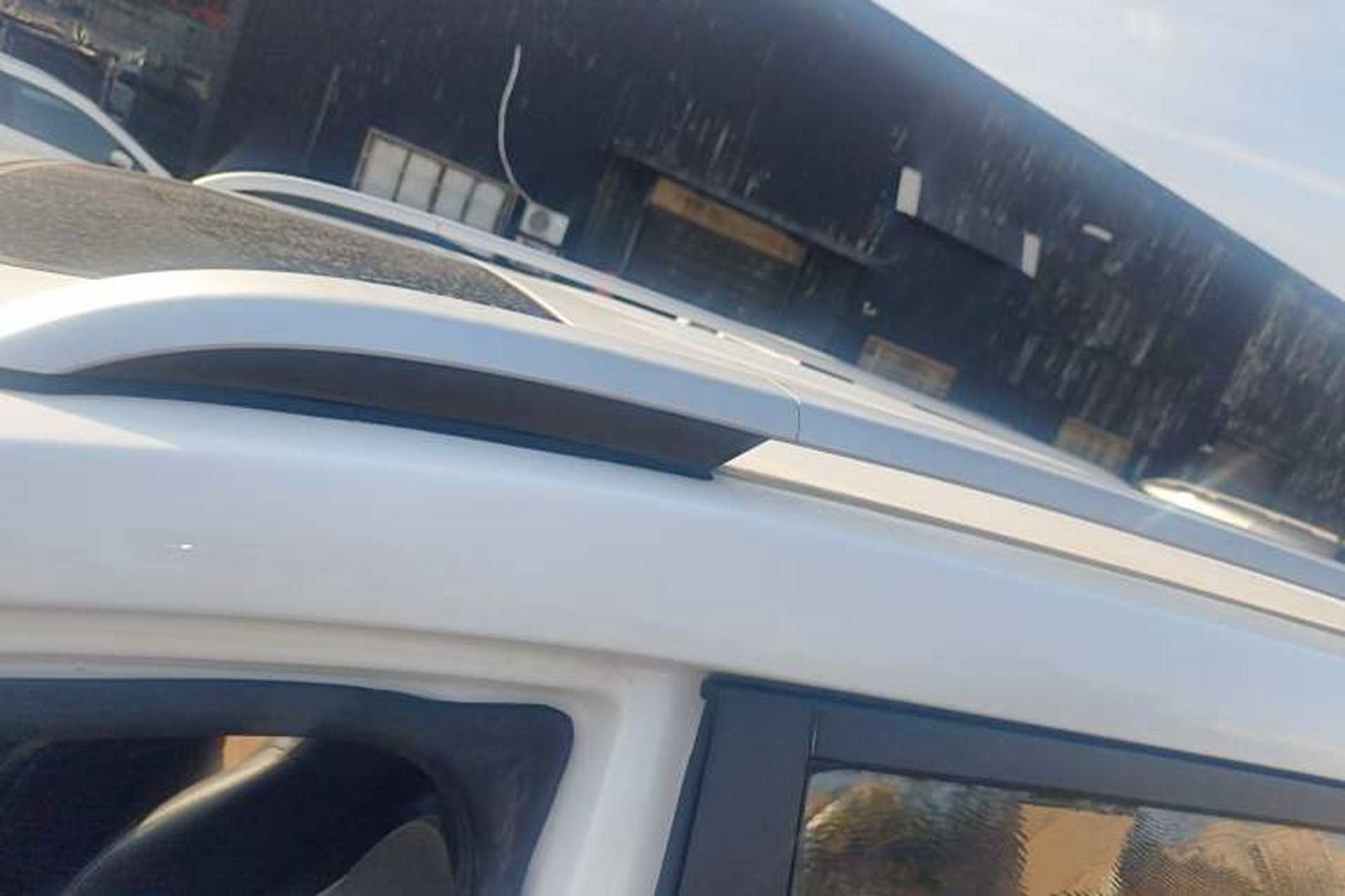 Used Bisu M3 2017 1.5L Luxury Model Roof