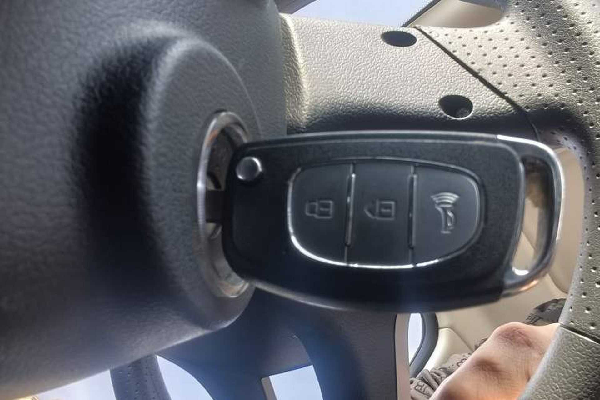 Used Bisu M3 2017 1.5L Luxury Model Vehicle Key