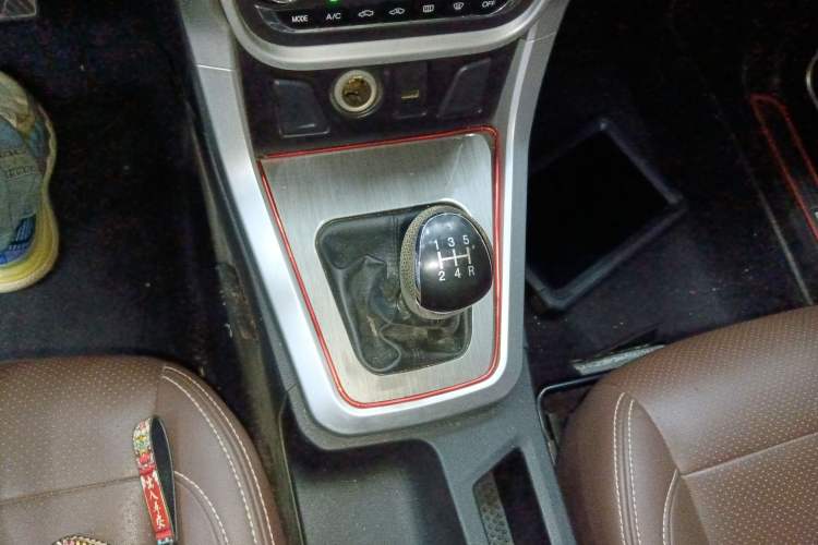 Used Bisu T3 2017 1.3T Manual Luxury Model Gear Lever