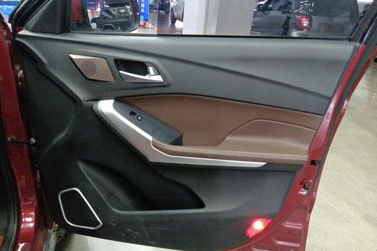 Used Bisu T3 2017 1.3T Manual Luxury Model Interior 5