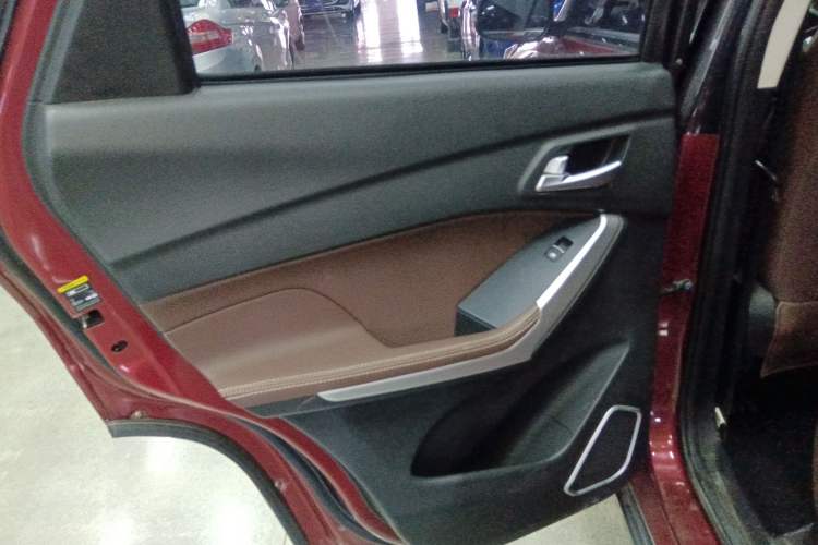 Used Bisu T3 2017 1.3T Manual Luxury Model Interior 8