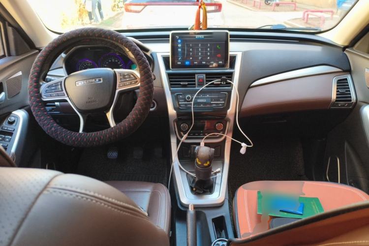Used Bisu T3 2017 1.3T Manual Luxury Model Center Console