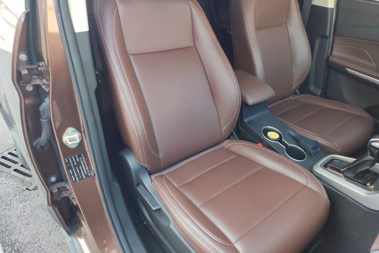 Used Bisu T3 2017 1.3T CVT Luxury Model Right Front Seat