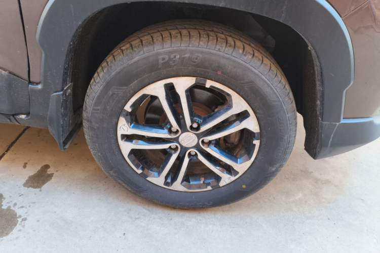 Used Bisu T3 2017 1.3T Manual Luxury Model Right Front Wheel Hub