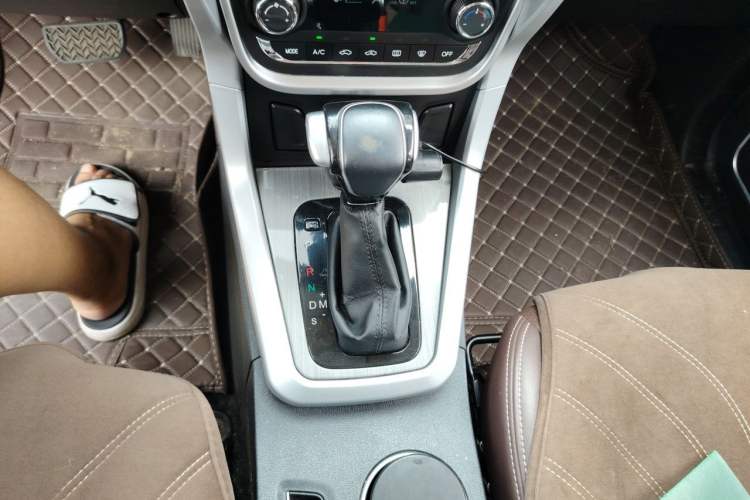 Used Bisu T3 2017 1.3T CVT Luxury Model Gear Lever