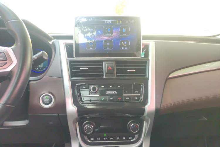 Used Bisu T3 2017 1.3T CVT Flagship Model Audio And AC Panel