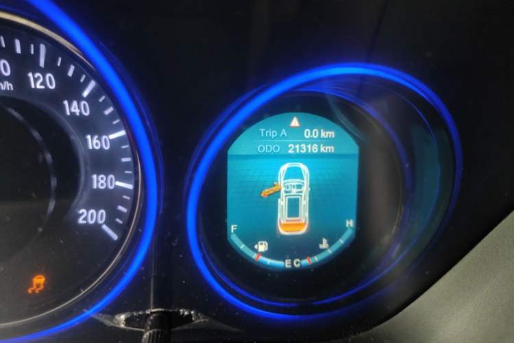 Used Bisu T3 2017 1.3T Manual Luxury Model Odometer Close Up