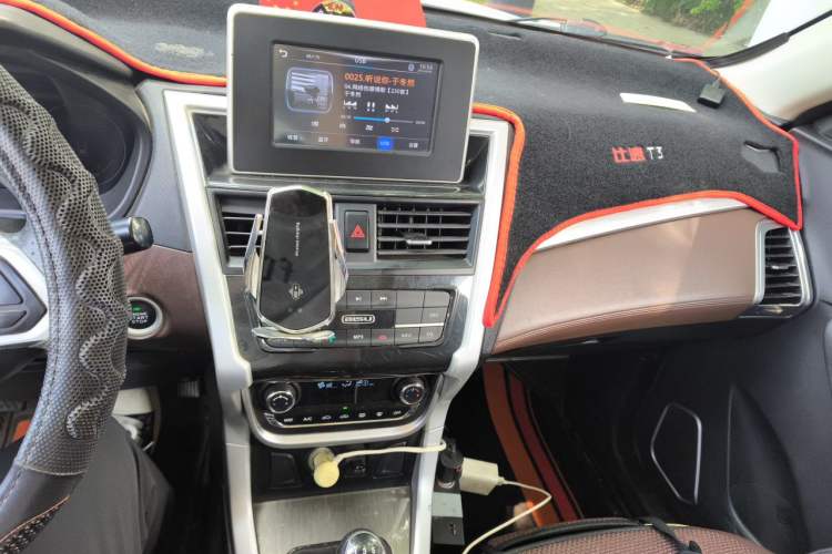 Used Bisu T3 2017 1.3T Manual Luxury Model Audio And AC Panel
