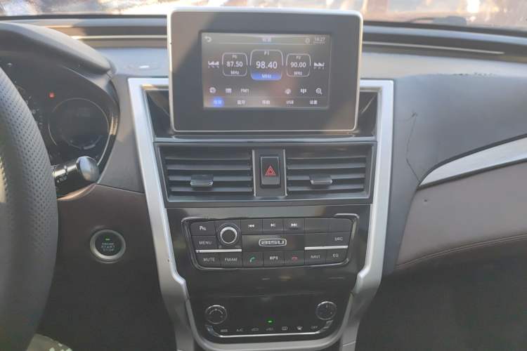 Used Bisu T3 2017 1.3T Manual Luxury Model Audio And AC Panel
