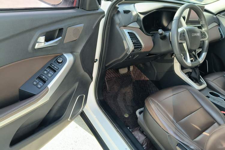 Used Bisu T3 2017 1.3T CVT Luxury Model Driver Seat