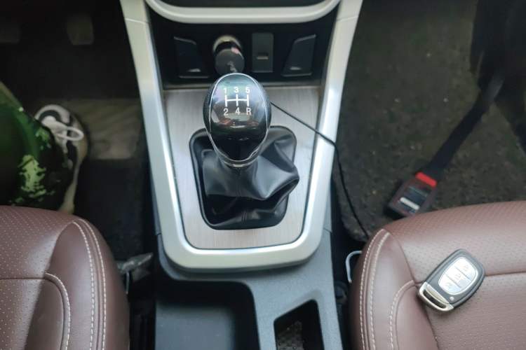 Used Bisu T3 2017 1.3T Manual Luxury Model Gear Lever