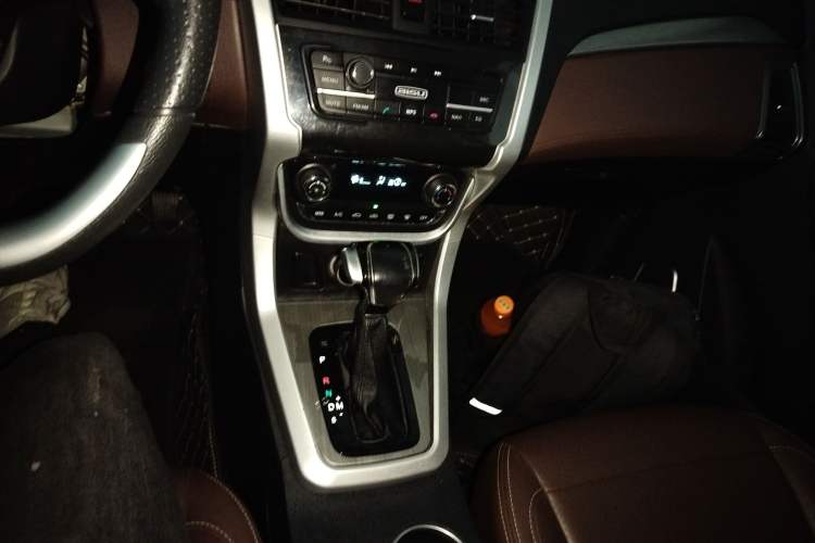 Used Bisu T3 2017 1.3T CVT Luxury Model Gear Lever