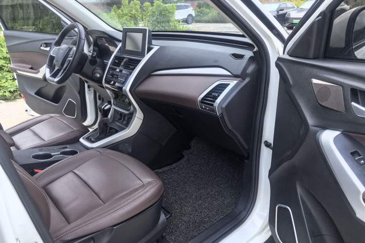 Used Bisu T3 2017 1.3T CVT Luxury Model Interior 3
