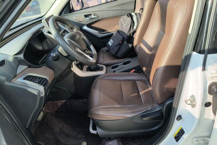 Used Bisu T3 2017 1.3T CVT Luxury Model Left Front Seat