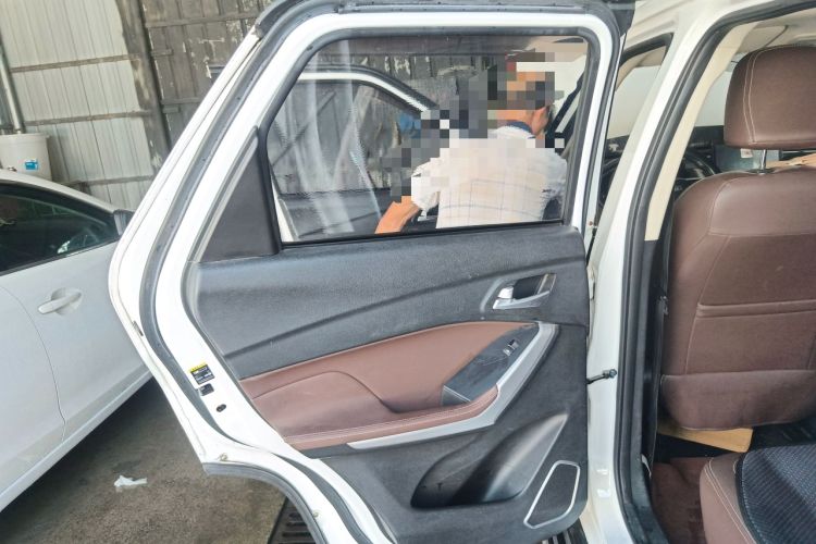 Used Bisu T3 2017 1.3T Manual Luxury Model Left Rear Door Interior