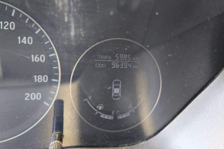 Used Bisu T3 2017 1.3T Manual Luxury Model Odometer Close Up