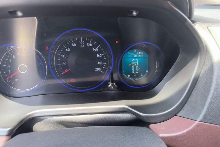 Used Bisu T3 2017 1.3T CVT Luxury Model Odometer Close Up