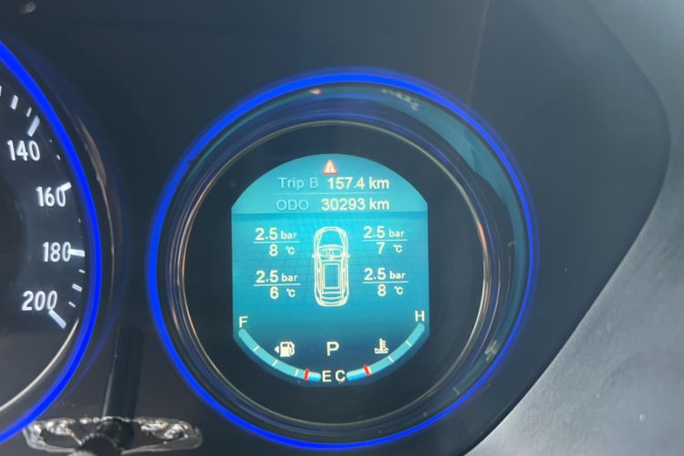 Used Bisu T3 2017 1.3T CVT Flagship Model Odometer Close Up