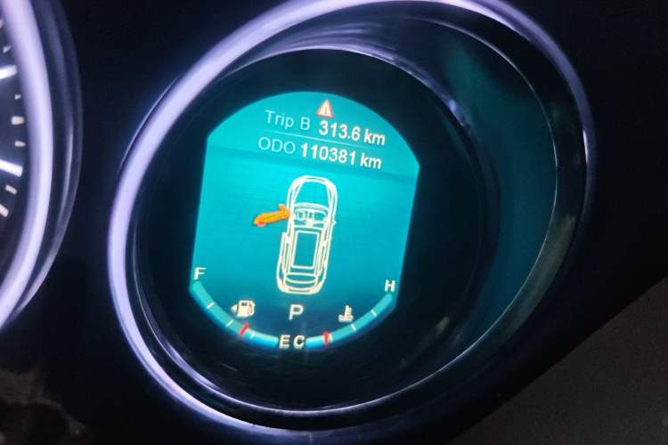 Used Bisu T3 2017 1.3T CVT Luxury Model Odometer Close Up
