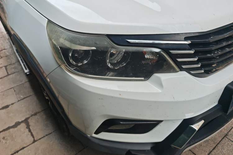 Used Bisu T3 2017 1.3T CVT Luxury Model Right Front Headlight