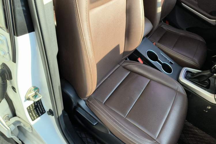 Used Bisu T3 2017 1.3T CVT Luxury Model Right Front Seat