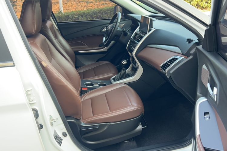 Used Bisu T3 2017 1.3T CVT Flagship Model Right Front Seat