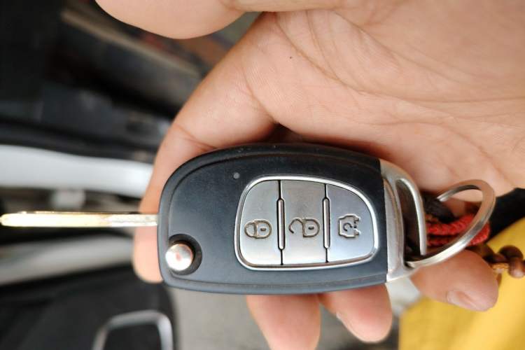 Used Bisu T3 2017 1.3T CVT Luxury Model Vehicle Key
