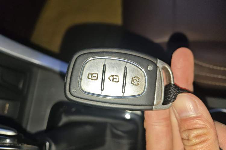 Used Bisu T3 2017 1.3T CVT Luxury Model Vehicle Key