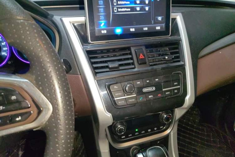 Used Bisu T3 2017 1.3T CVT Luxury Model Audio And AC Panel