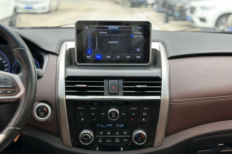 Used Bisu T5 2017 1.5T Manual Luxury Model Audio And AC Panel