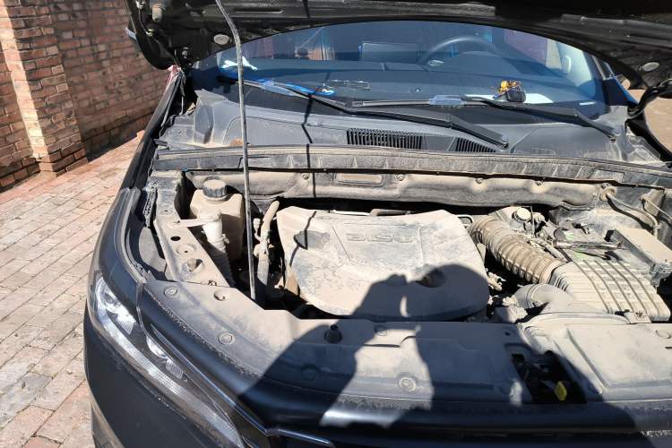 Used Bisu T5 2017 1.5T Manual Elite Version Engine Bay Right