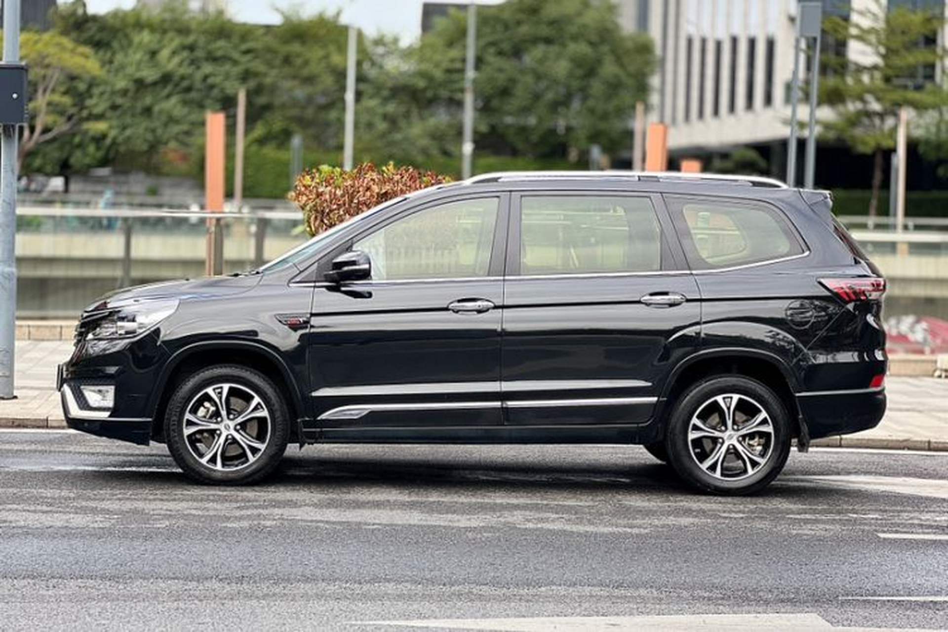 Used Bisu T5 2017 1.5T Automatic Luxury Model Exterior 2