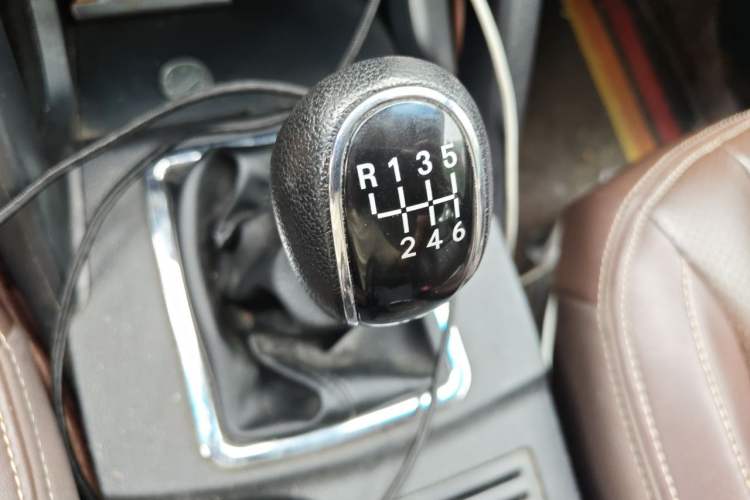 Used Bisu T5 2017 1.5T Manual Comfort Model Gear Lever