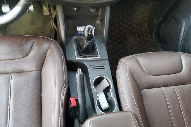 Used Bisu T5 2017 1.5T Manual Comfort Model Gear Lever